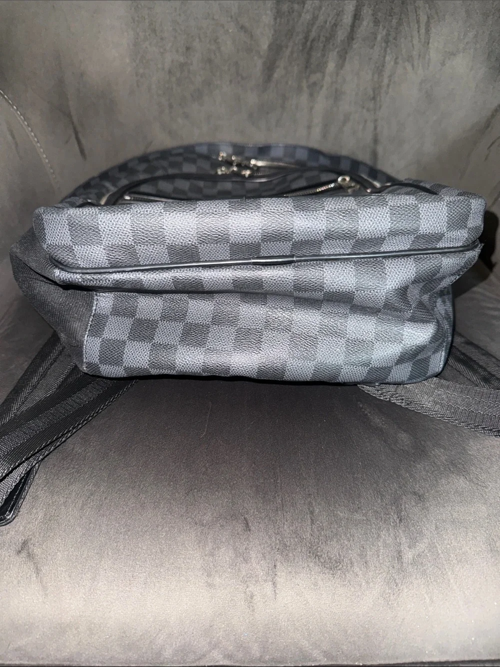 Louis Vuitton classic louis